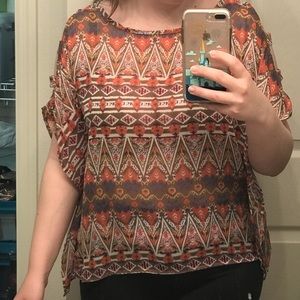 *BOUTIQUE Tyche Multi-patterned shear shirt